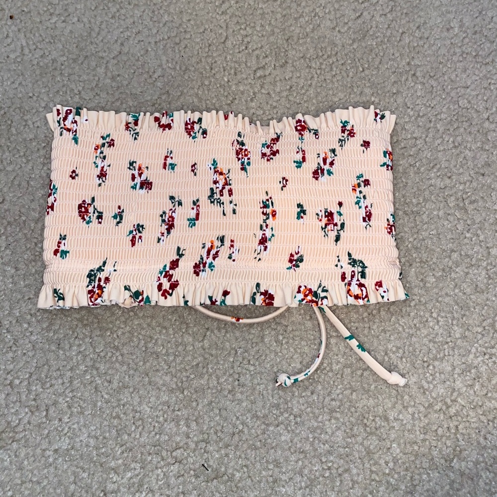 Strapless bathing suit top